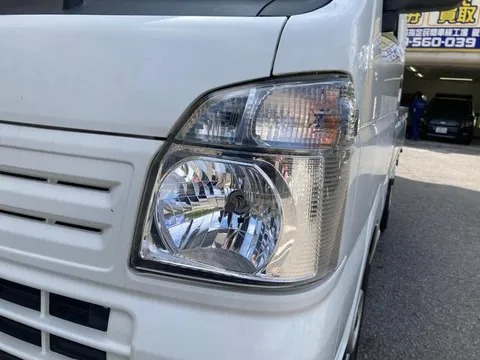 Mazda Scrum Truck
