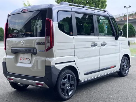 Suzuki Spacia Gear