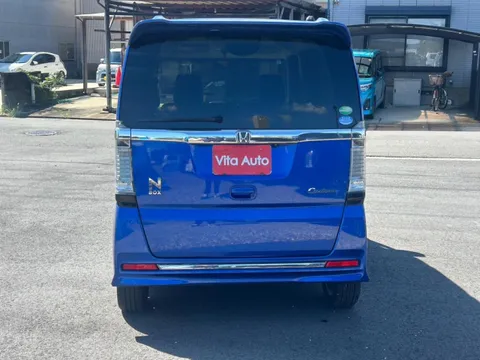 Honda N-BOX Custom