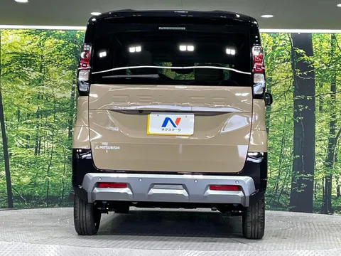 Mitsubishi Delica Mini