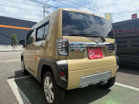 Daihatsu Taft