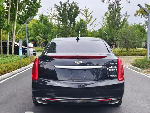 Cadillac XTS