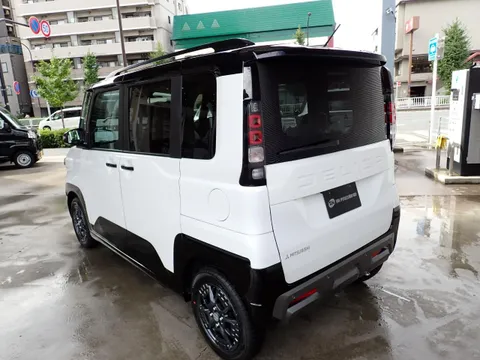 Mitsubishi Delica Mini