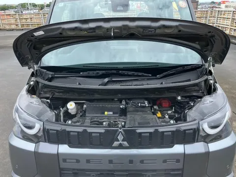 Mitsubishi Delica Mini