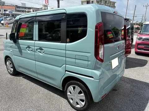 Suzuki Spacia