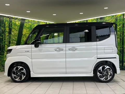 Suzuki Spacia Custom