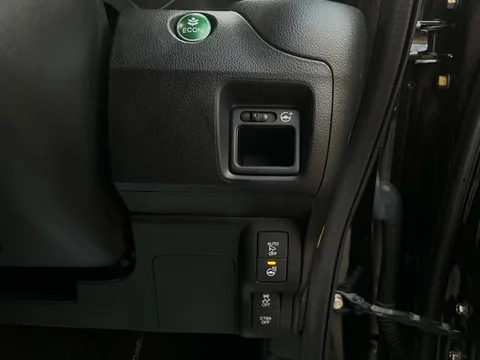 Honda N-BOX Slash