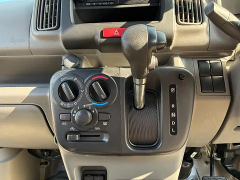 Nissan Clipper