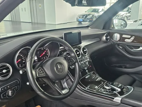 Mercedes-Benz Mercedes-Benz GLC