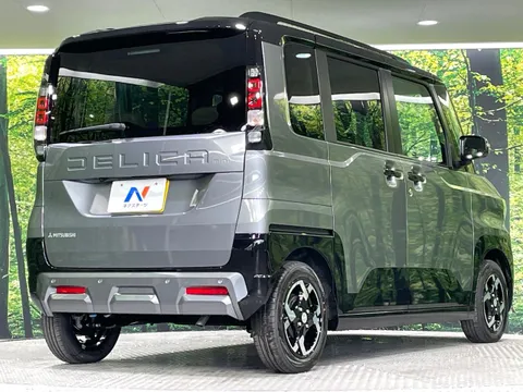 Mitsubishi Delica Mini