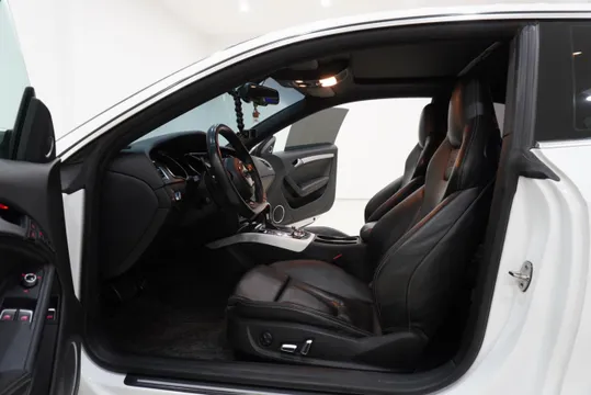Audi S5