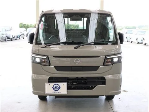 Nissan Clipper Truck