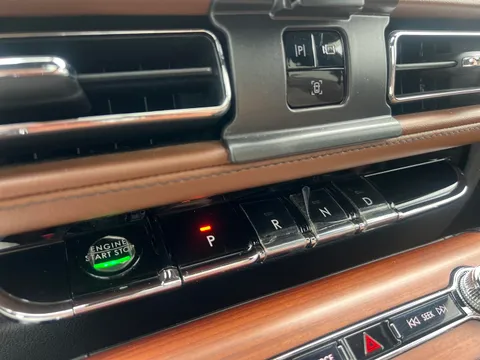 Lincoln Aviator