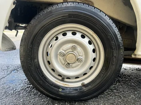 Mitsubishi Minicab Van