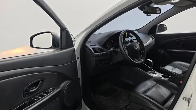 Renault SM3
