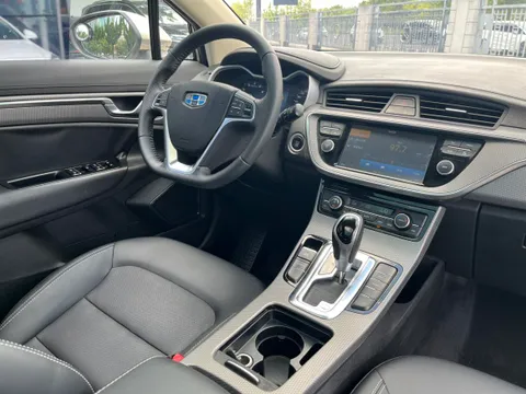 Geely Emgrand GS