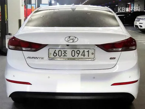 Hyundai Elantra (Avante)