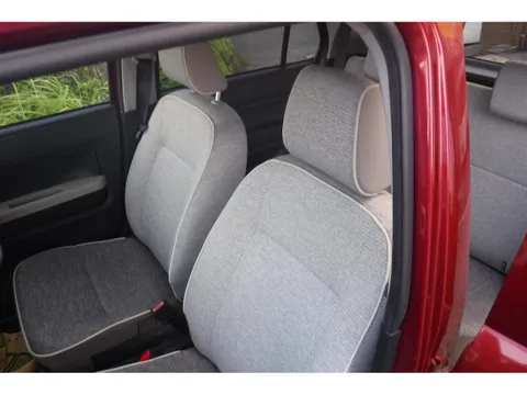 Daihatsu Mira Tocot