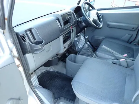 Mitsubishi Minicab Van