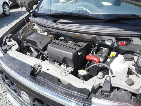 Nissan Otti