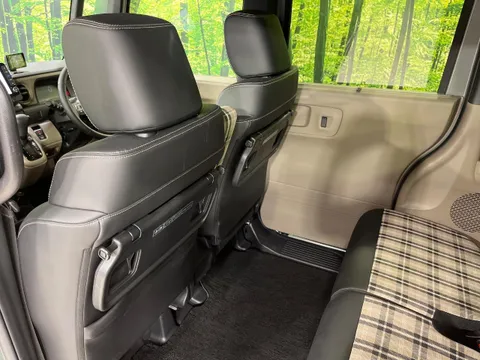 Honda N-BOX Joy