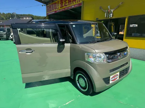 Honda N-BOX Slash
