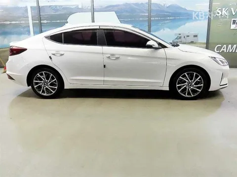 Hyundai Elantra (Avante)