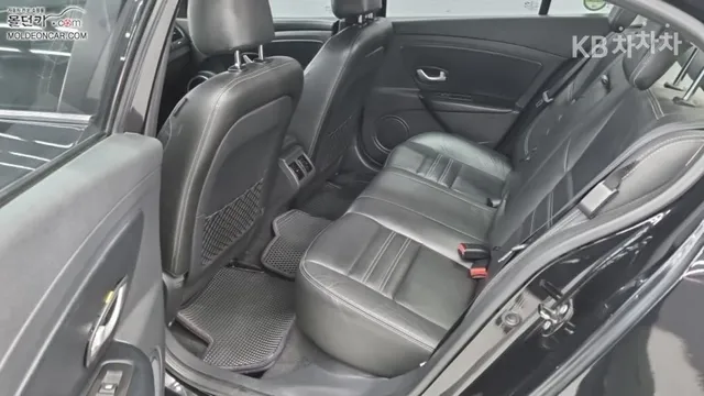 Renault SM3