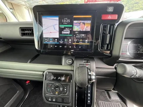 Suzuki Spacia Gear