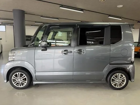 Honda N-BOX Plus Custom