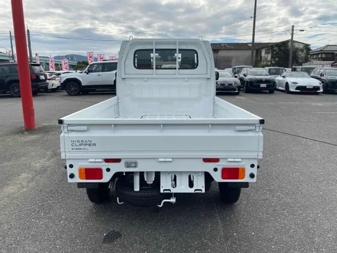 Nissan Clipper Truck