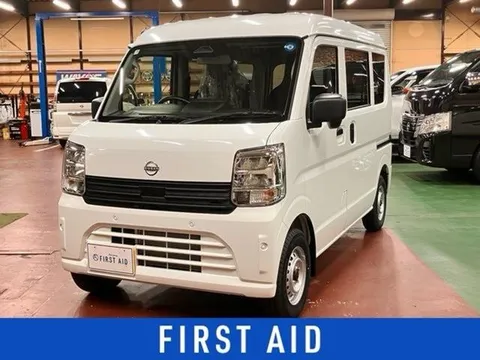 Nissan Clipper Van