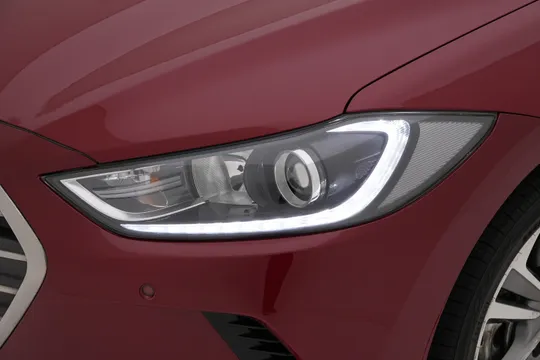 Hyundai Elantra (Avante)