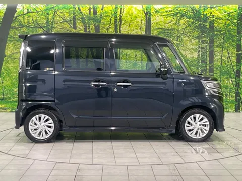 Suzuki Spacia Custom