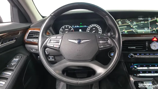 Genesis G90 (EQ900)