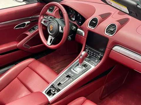 Porsche 718
