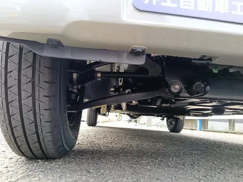 Nissan Clipper Van
