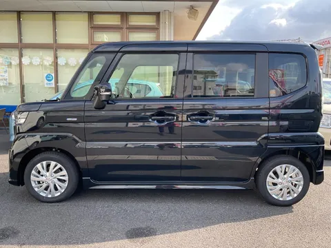 Suzuki Spacia Custom