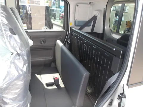 Suzuki Spacia Base