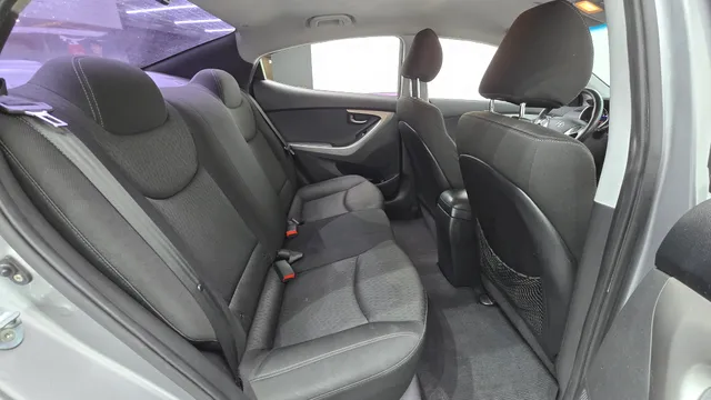 Hyundai Elantra (Avante)