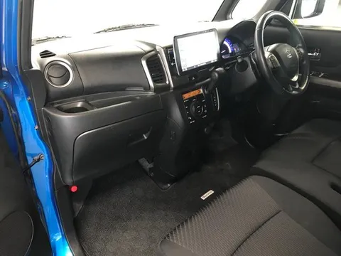 Suzuki Spacia Custom Z