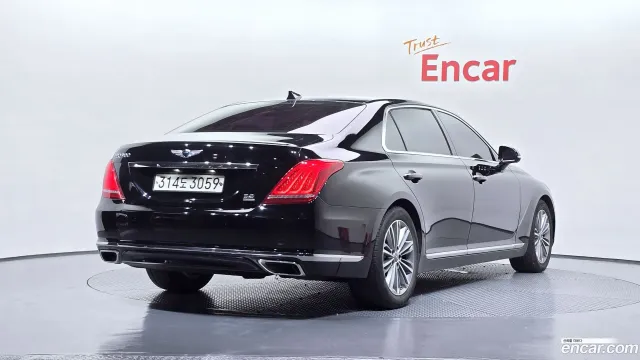 Genesis G90 (EQ900)