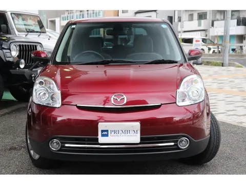 Mazda Verisa