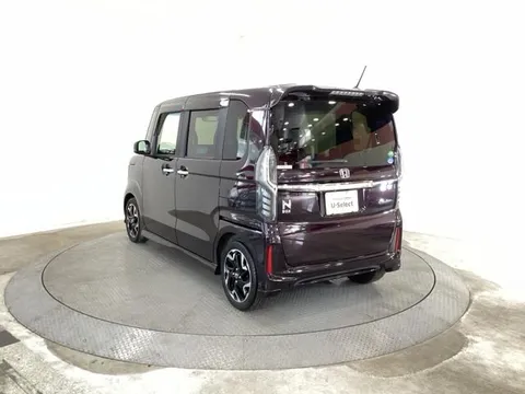 Honda N-BOX Custom