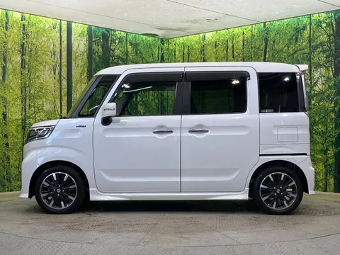 Suzuki Spacia Custom