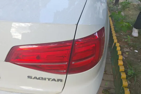 Volkswagen Sagitar