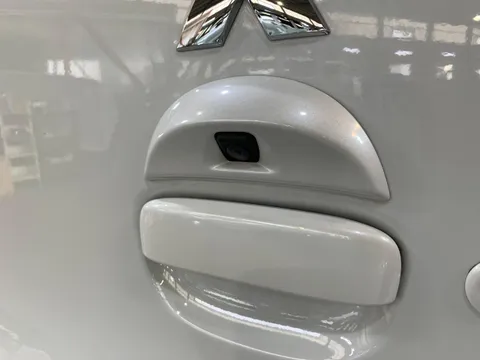 Mitsubishi eK Custom