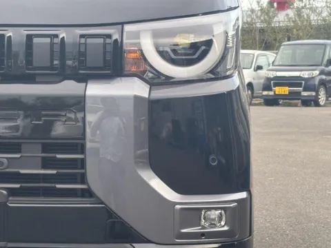 Mitsubishi Delica Mini
