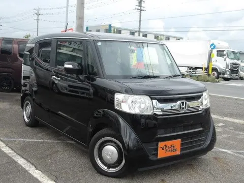 Honda N-BOX Slash