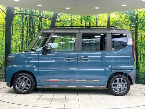 Suzuki Spacia Gear